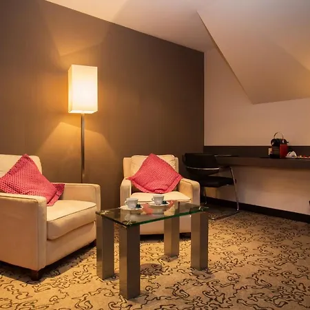 International Hotel