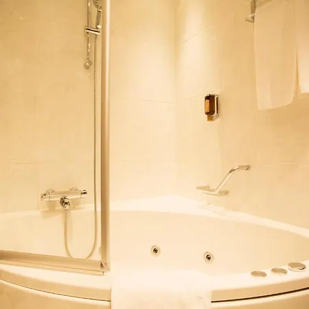 International Hotel 4*