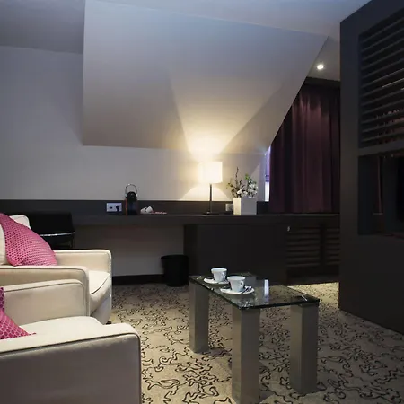 International Hotel 4*